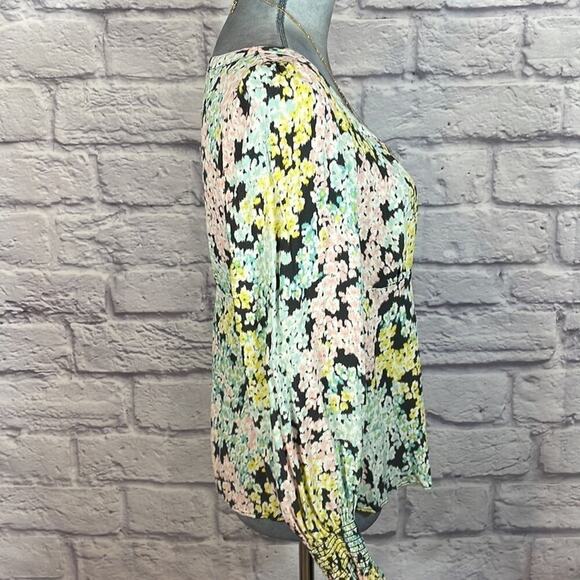 LOFT pastel floral blouse - Picture 2 of 7